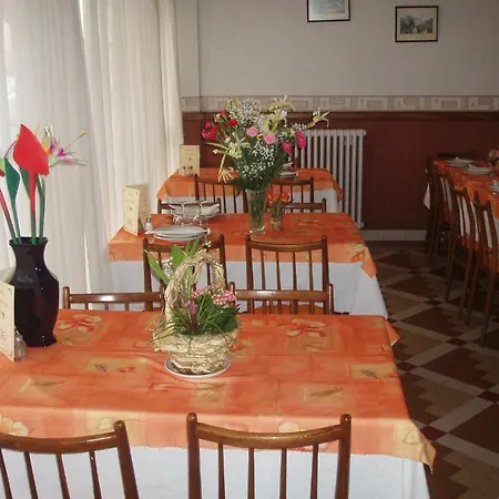 Du Viscos Hotel